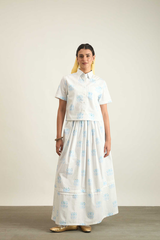 Meadow Shirt in White Flower Child Print