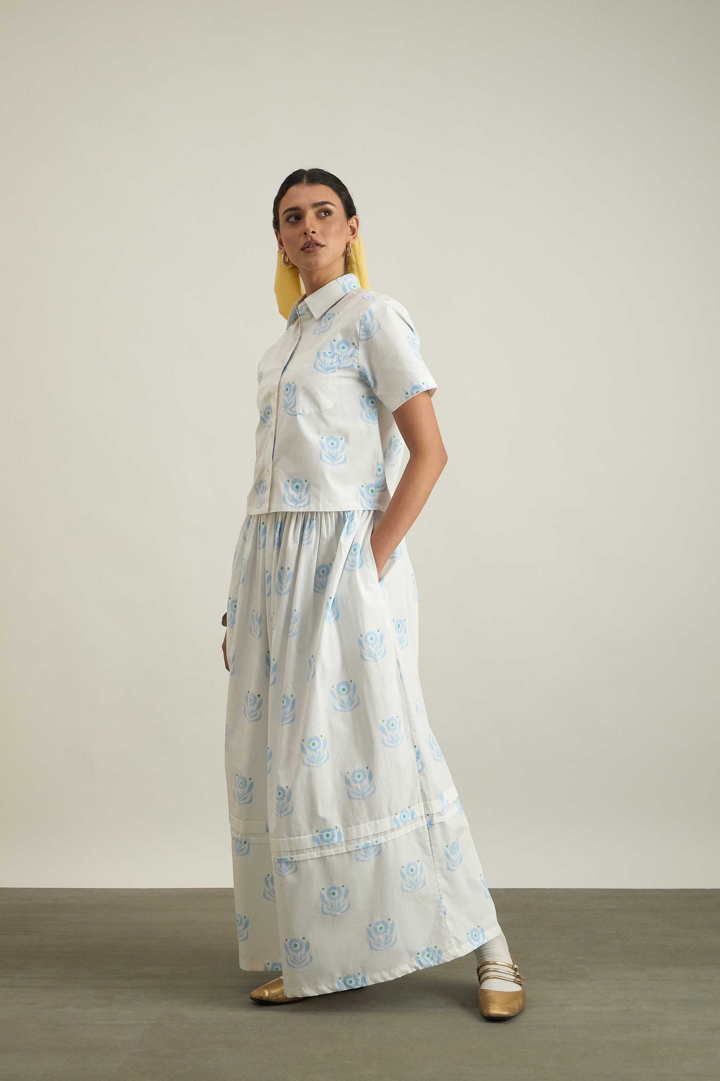 Willow Skirt in White Flower Child Print