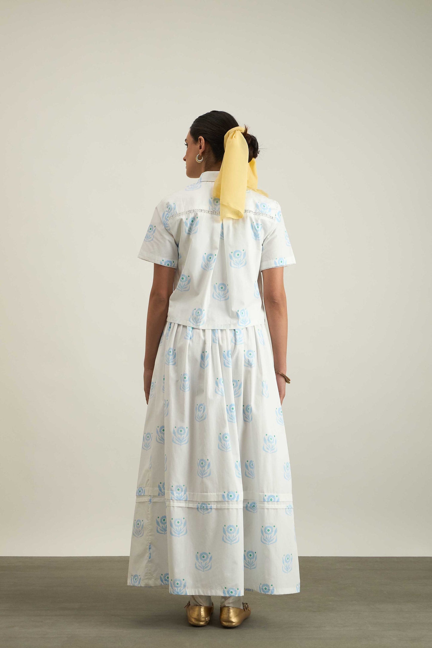Willow Skirt in White Flower Child Print