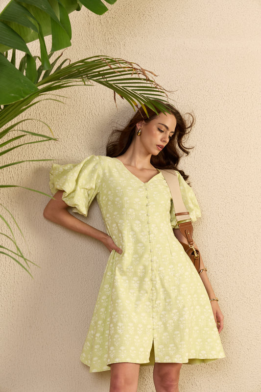 Going Places Dress in green Fleur print
