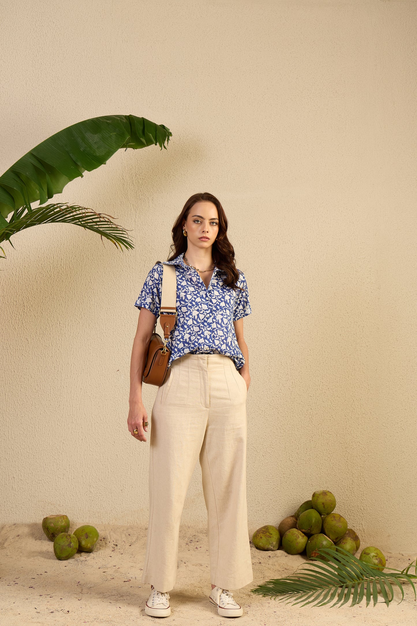 Very Demure Shirt in indigo blue So-viney print